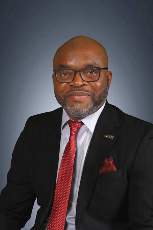 Nya Njeuga, surintendant de l'éducation