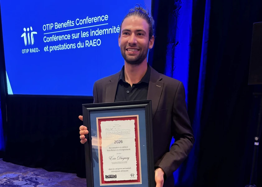 Eric Duguay lors de la remise du Prix du RAEO
