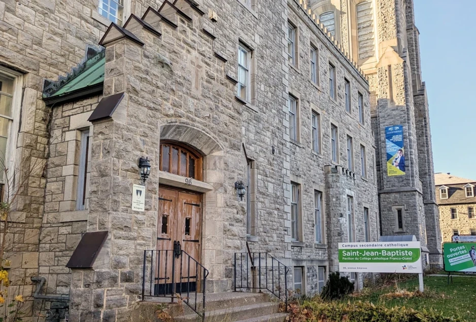 Façade de l'école Saint-Jean-Baptiste