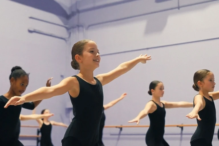 Des élèves en répétition de danse à L'école de danse Louise.