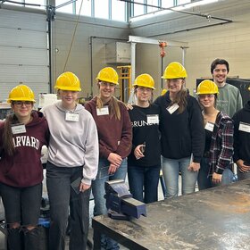 Une trentaine de filles de la 9e à la 11e année ont exploré la soudure et l’usinage de long en large lors d’ateliers pratiques au campus de Hawkesbury du Collège La Cité.