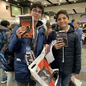  Élèves en activité littéraire et rencontre d’auteurs au Salon du livre de l'Outaouais.